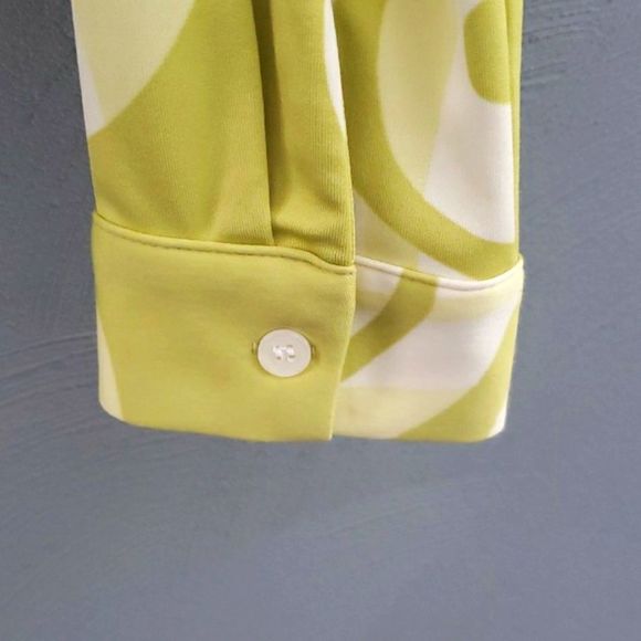 Beautiful "The Limited Top" - Picture 6 of 9